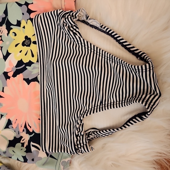 Carter's Just One You Floral Rashguard Swimsuit Size 2T - Picture 2 of 8